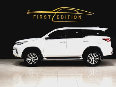 2019 ll Toyota fortuner ll VXR - V6 ll Gcc ll Full Option ll Single Owner-6