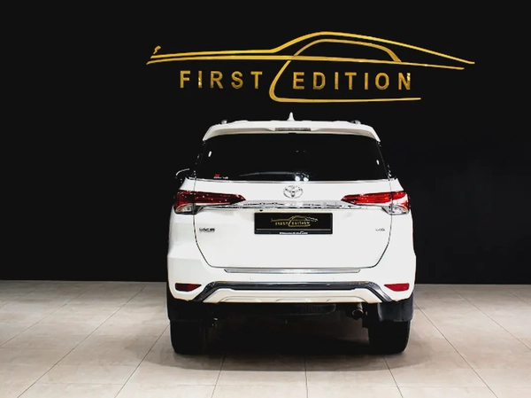 2019 ll Toyota fortuner ll VXR - V6 ll Gcc ll Full Option ll Single Owner