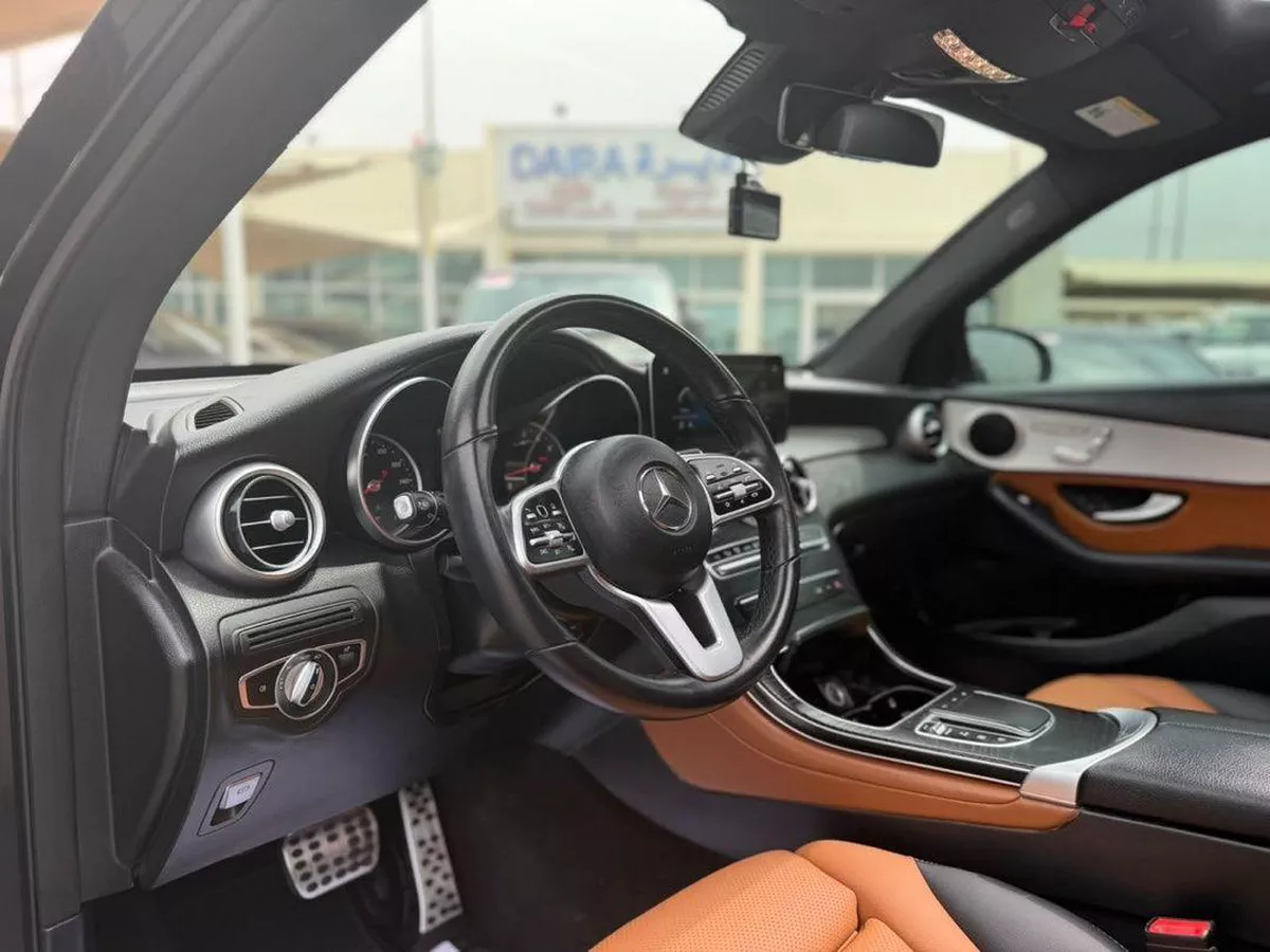 For sale Mercedes-Benz GLC 300 I (X253) Facelift, 2.0 l, 2021 in UAE, Sharjah-12-12