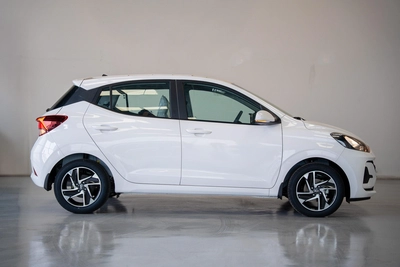 HYUNDAI GRAND i10 MODEL 2026 GCC SPECS-9