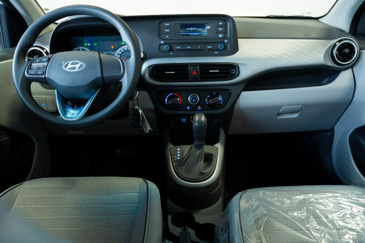 HYUNDAI GRAND i10 MODEL 2026 GCC SPECS-24-24