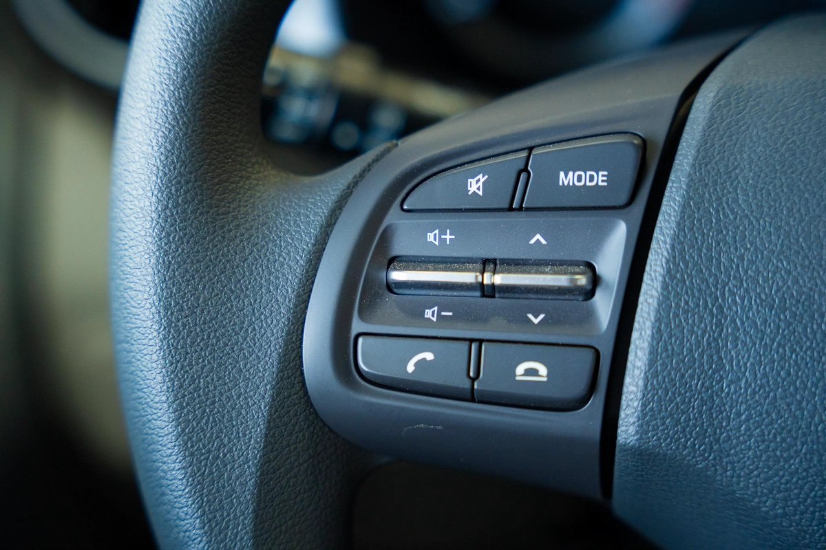 HYUNDAI GRAND i10 MODEL 2026 GCC SPECS-23-23