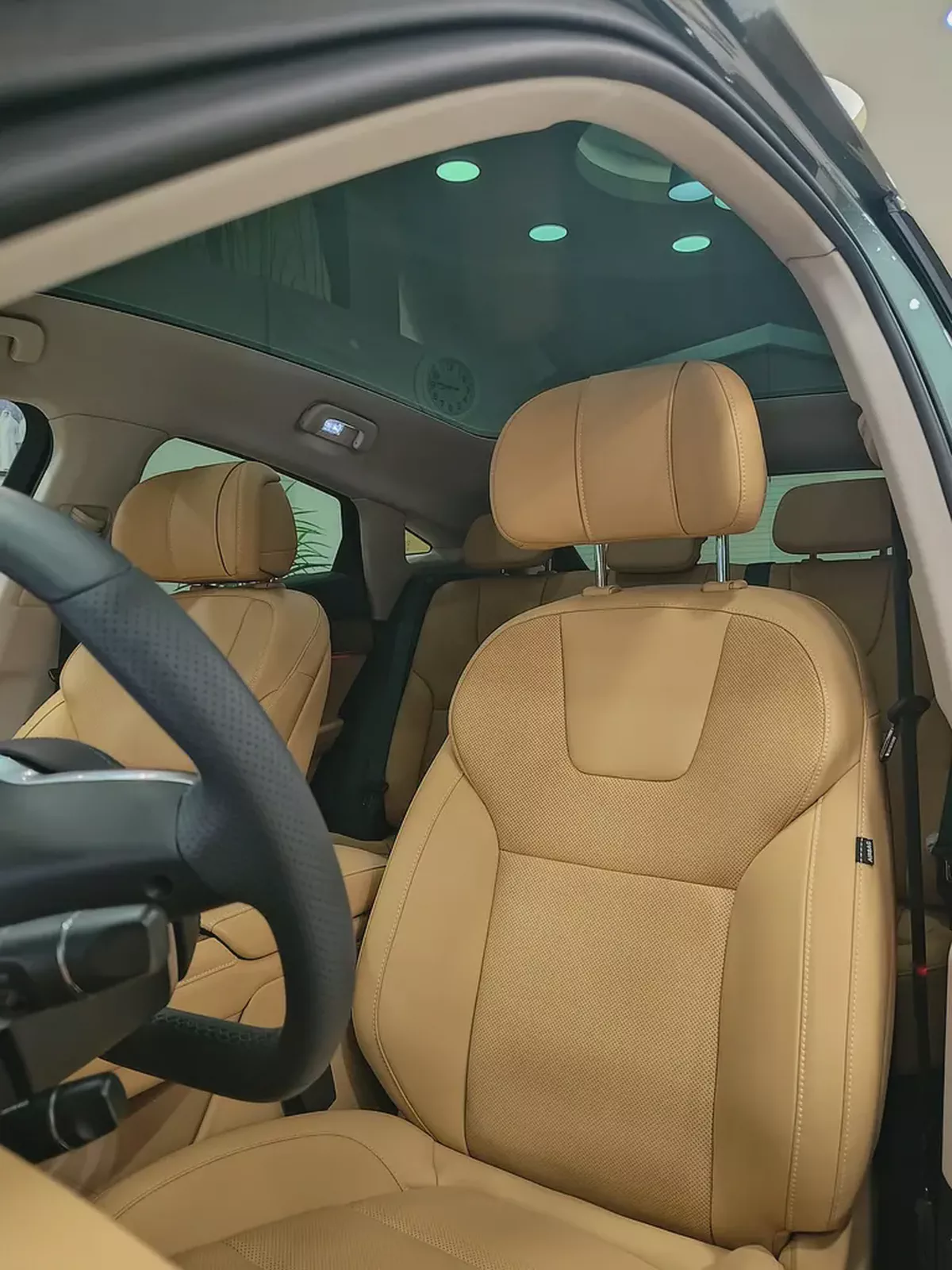 Seres 5 Premium 2025 GCC Specs-7-7