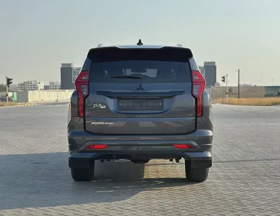 Mitsubishi Montero Sport Signature GLX 2023 GCC Specs-3