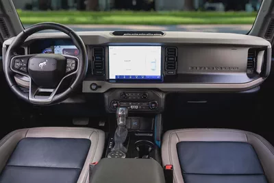 4,309 P.M |  Bronco Wildtrak 2.7L | 0% Downpayment | IMMACULATE!-7