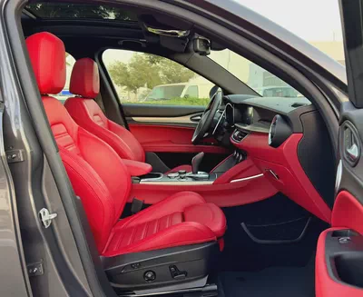 2022 Alfa Romeo Stelvio Veloce Q4, GCC Specifications-10