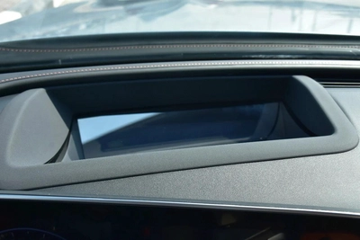 C300 LUXURY LOADED 2023 | SILVER-9