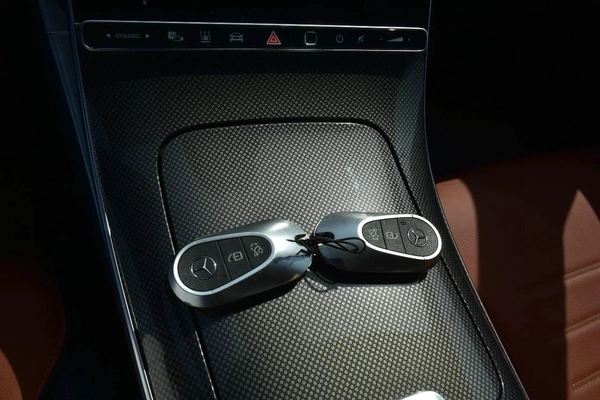 C300 LUXURY LOADED 2023 | SILVER