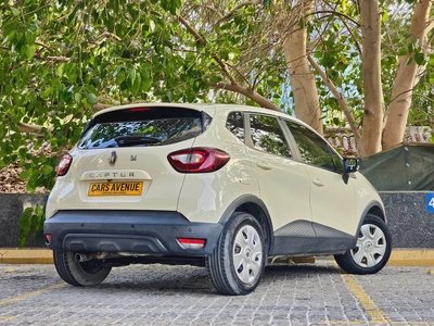 2019 Renault Captur LE | GCC Specs | Compact SUV-2