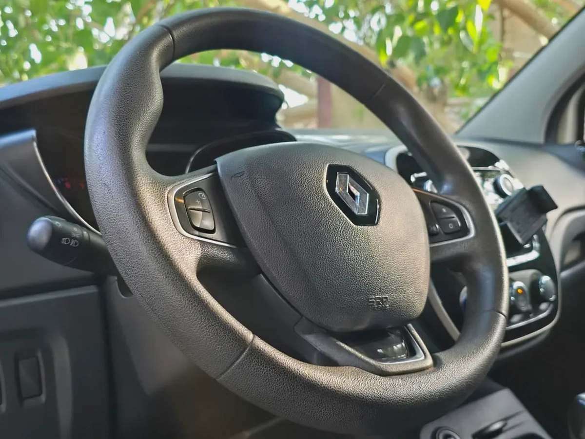 2019 Renault Captur LE | GCC Specs | Compact SUV-5-5