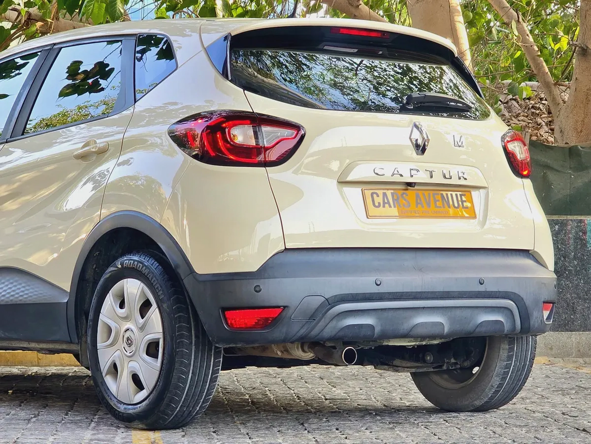 2019 Renault Captur LE | GCC Specs | Compact SUV-6-6