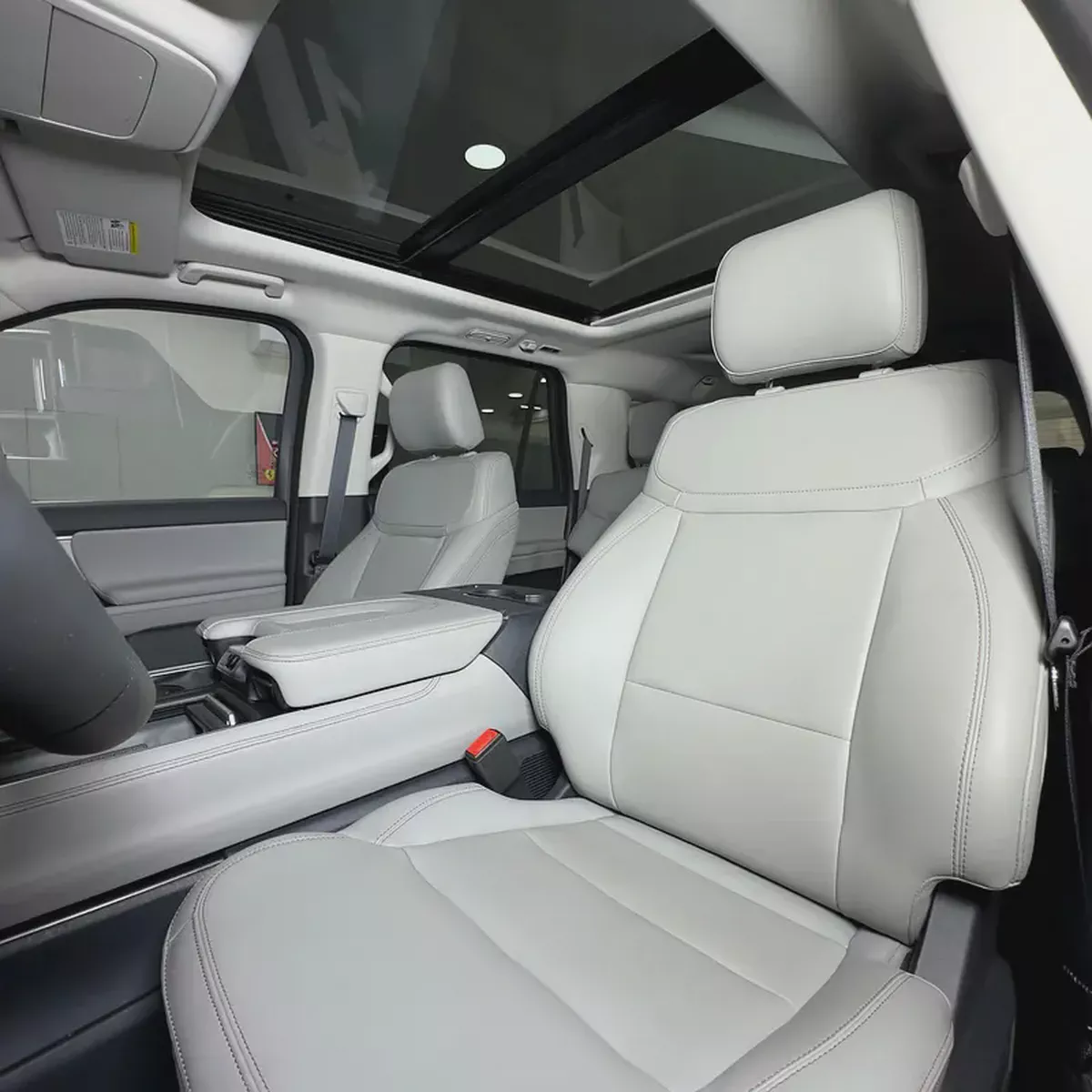 2025 Ford Expedition ACTIVE XL-9-9
