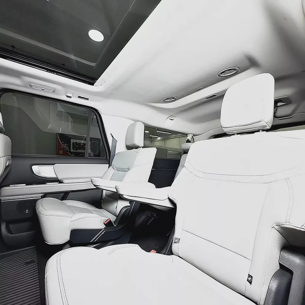 2025 Ford Expedition ACTIVE XL-10-10