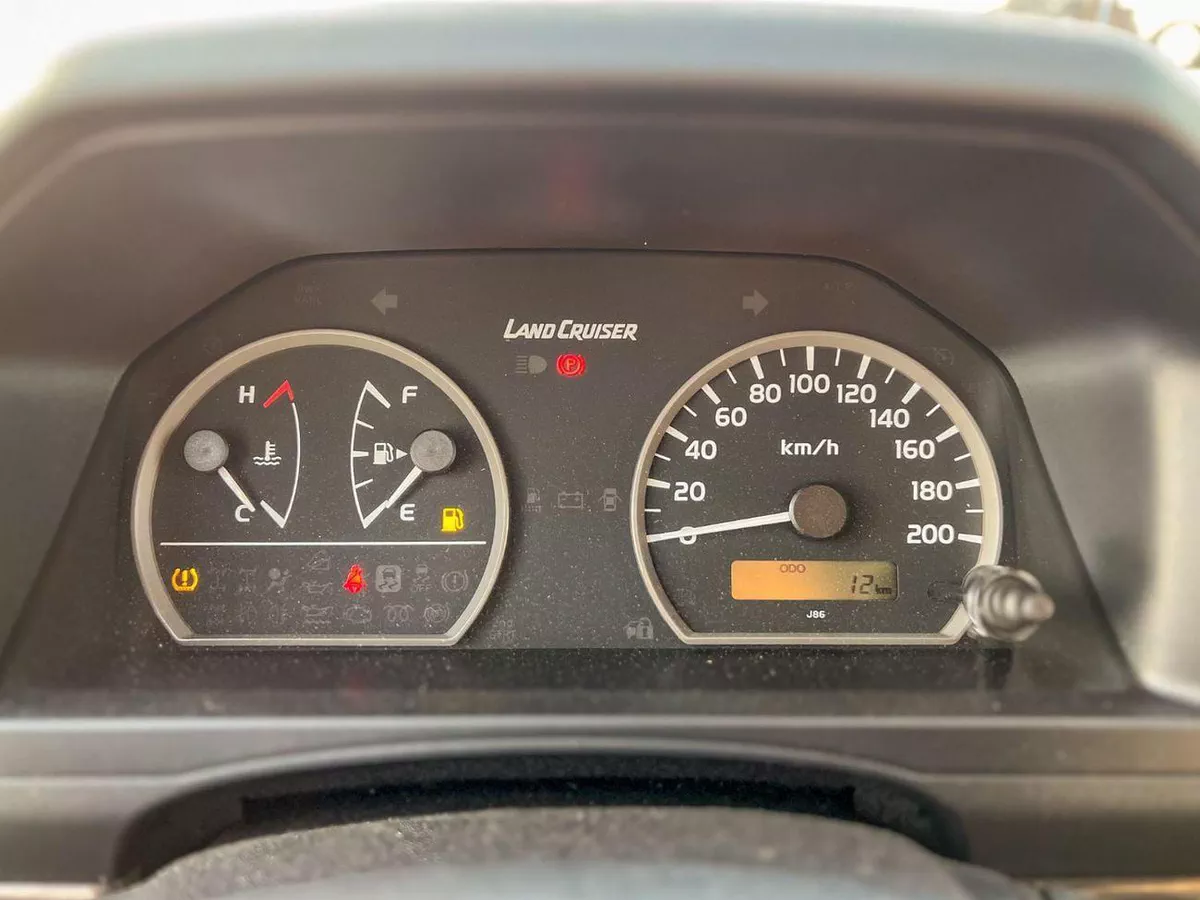 Toyota Land Cruiser Pick Up EXPORT ONLY - LC 79 2.8L Double Cabin M/T-14-0