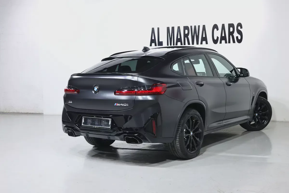 2022 BMW X4 M40i GCC Specs-Under warranty & service-PRISTONE CONDITION-3-3