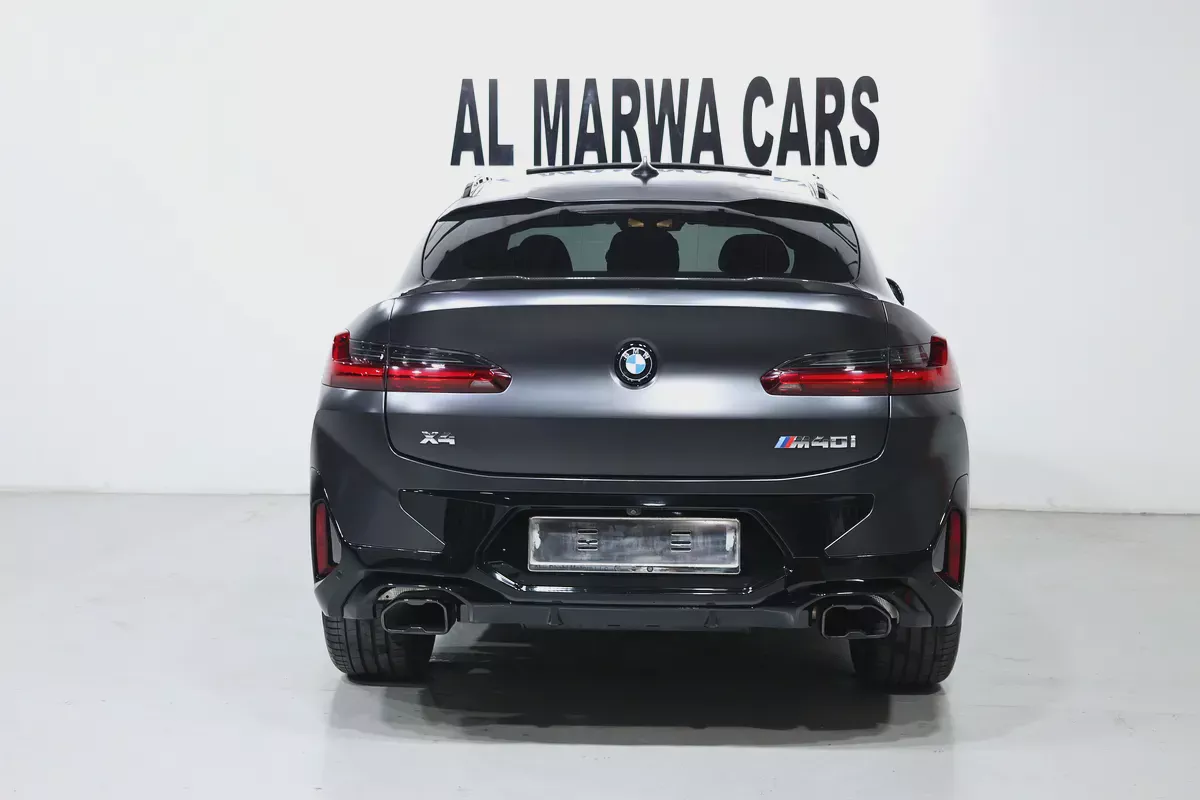 2022 BMW X4 M40i GCC Specs-Under warranty & service-PRISTONE CONDITION-7-7