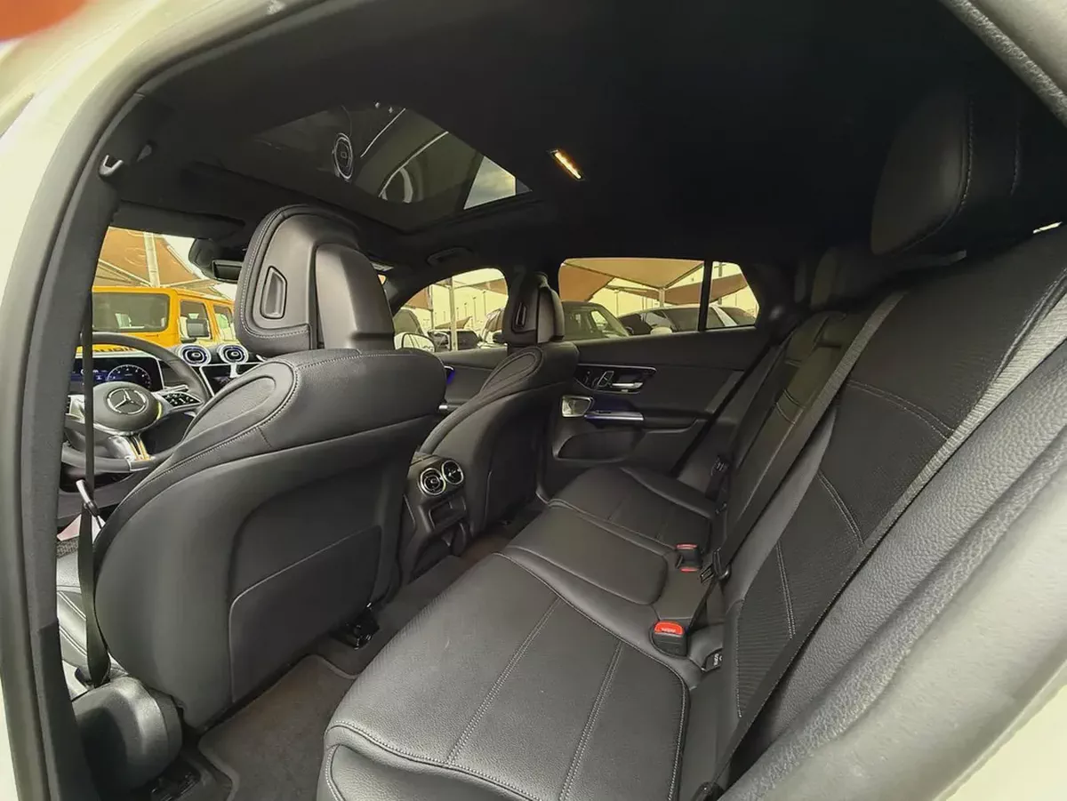 Mercedes GLC300 model 2025 import from Korea مرسيدس جي ال سي ٣٠٠ موديل ٢٠٢٥ وارد كوريا-10-10