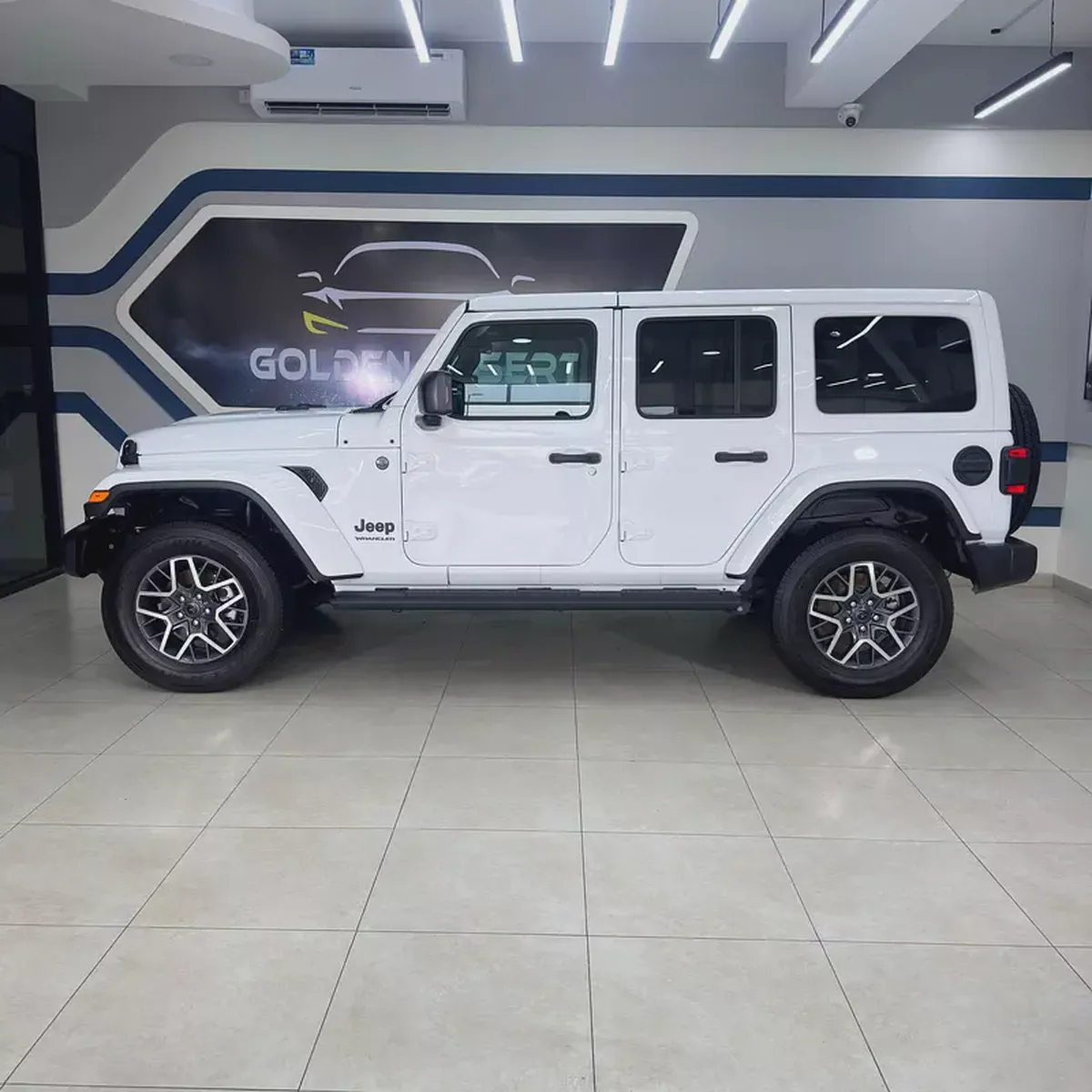 2025 Jeep Wrangler Sahara V6-2-2