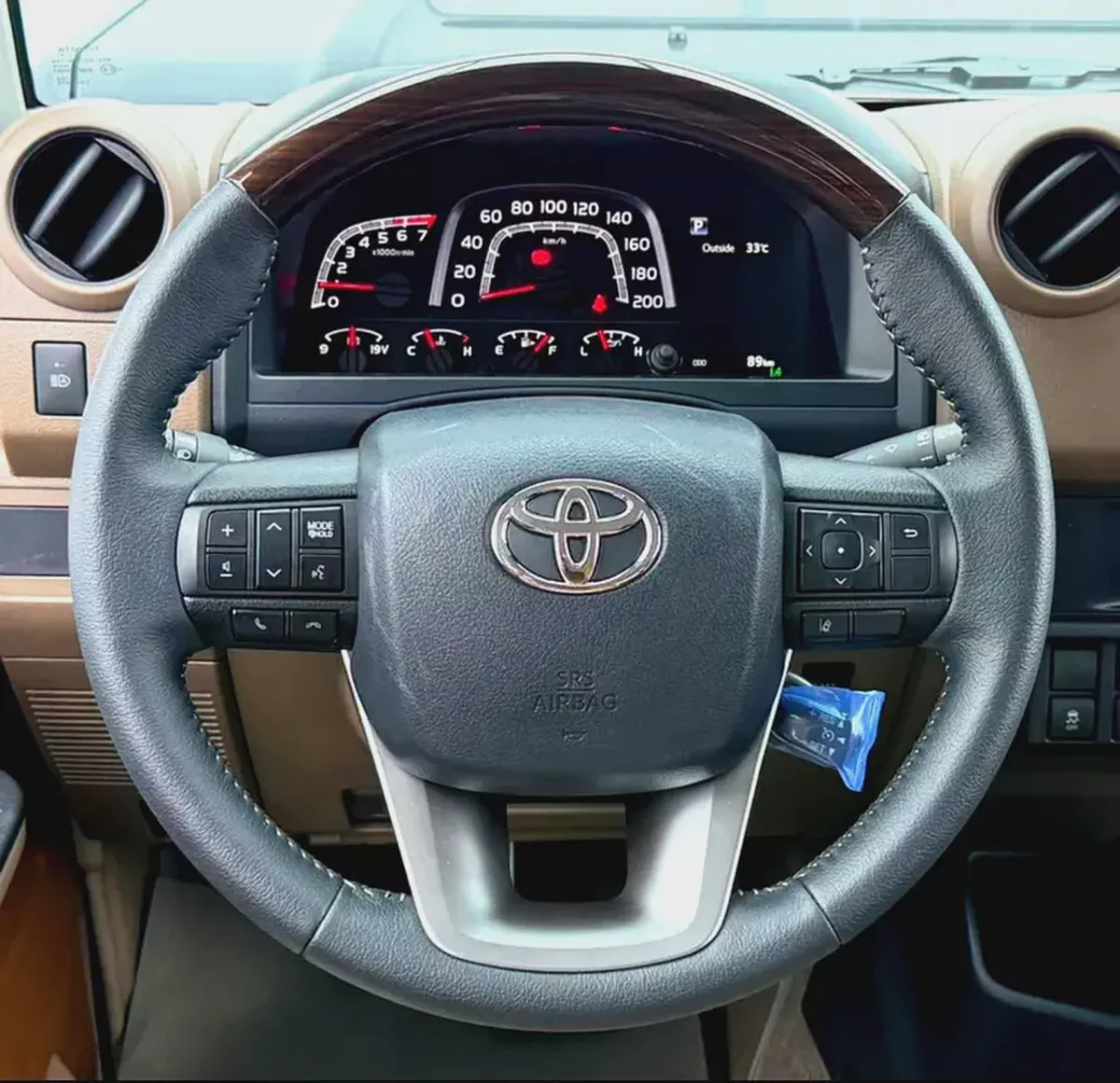 2026 ll Toyota Land Cruiser Lc 76 Gcc ll Al-Futtaim Warranty-11-11