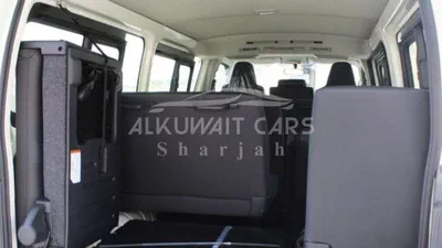 Toyota Hiace DLS - STD ROOF 15seat 2.5D V4 MT 2023-14