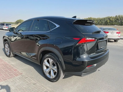LEXUS NX300h-4