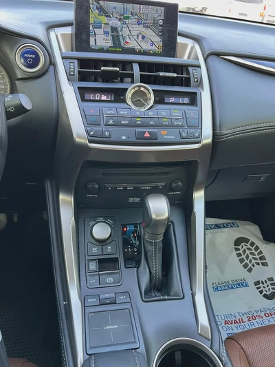 LEXUS NX300h-10