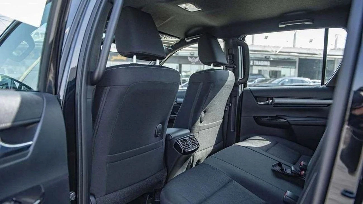 Toyota Hilux Adventure 4.0L-1-1