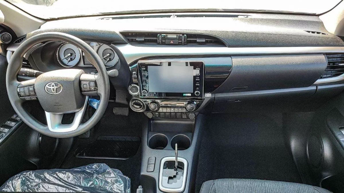 Toyota Hilux SGLX HILUX 2.4L FOLL OPTION DIESEL-7-0