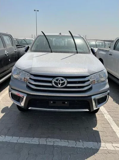 Toyota Hilux GL TOYOTA HILUX 2.7L V4 4WD P.WINDO PETROL 2023 0KM-1