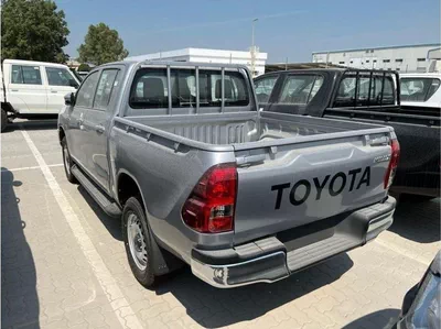 Toyota Hilux GL TOYOTA HILUX 2.7L V4 4WD P.WINDO PETROL 2023 0KM-3