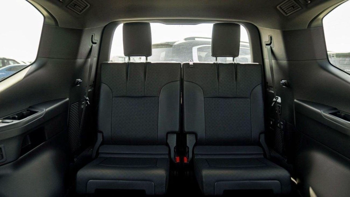Toyota Land Cruiser LC300 VX 3.5P AT MY2025 – BLACK-13-0