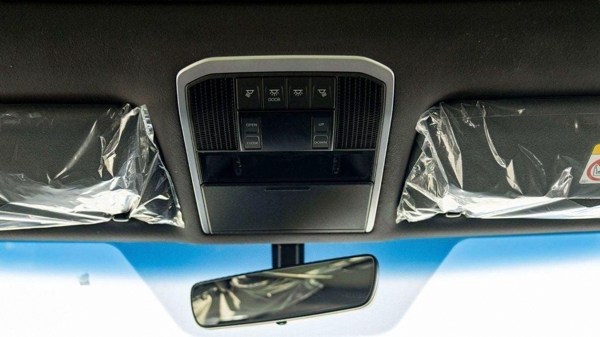 Toyota Land Cruiser LC300 VX 3.5P AT MY2025 – BLACK-17-0