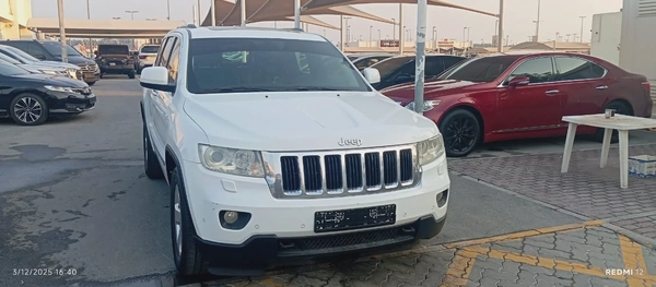 GCC Specs 2013 Jeep Grand Cherokee Laredo - Reliable and Ready to Go!