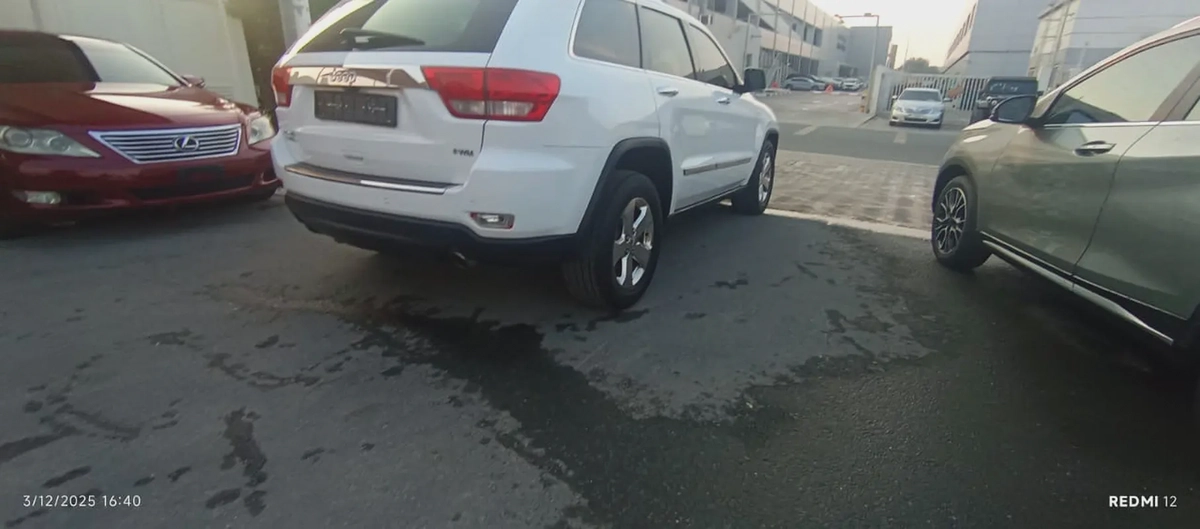 GCC Specs 2013 Jeep Grand Cherokee Laredo - Reliable and Ready to Go!-7-7