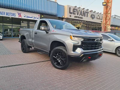 Silverado 1500 LT Trail Boss V8 GCC Specs Single Owner Under Warranty Till 2028-3