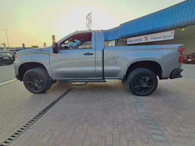 Silverado 1500 LT Trail Boss V8 GCC Specs Single Owner Under Warranty Till 2028-7