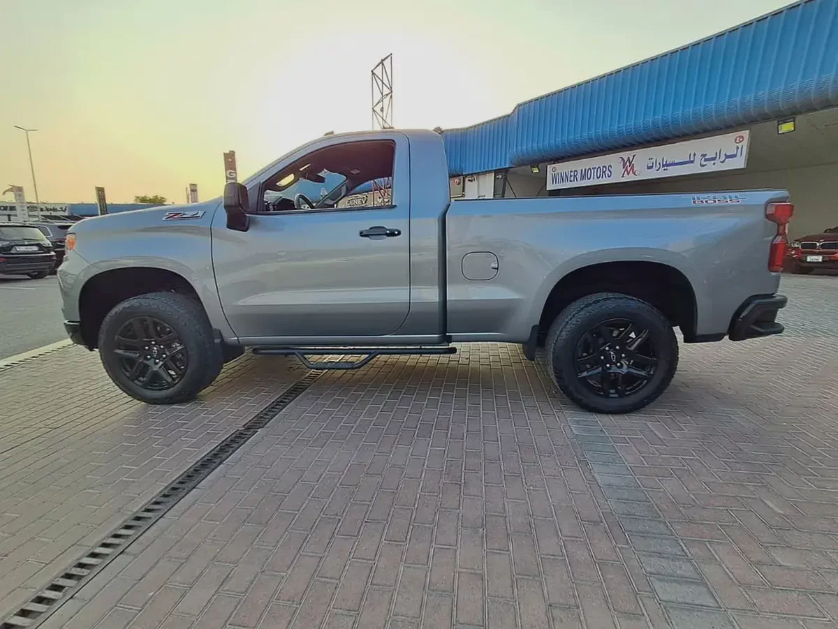 Silverado 1500 LT Trail Boss V8 GCC Specs Single Owner Under Warranty Till 2028-7-7