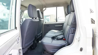 Toyota Land Cruiser Pick Up 4.2L Diesel-12