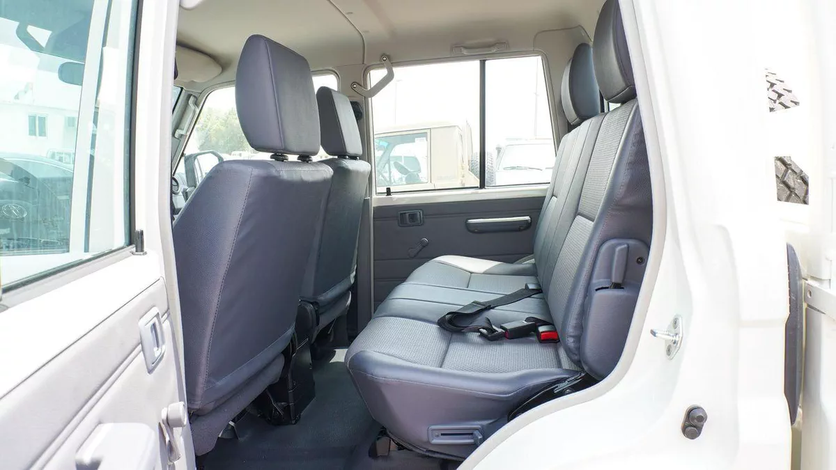 Toyota Land Cruiser Pick Up 4.2L Diesel-12-0