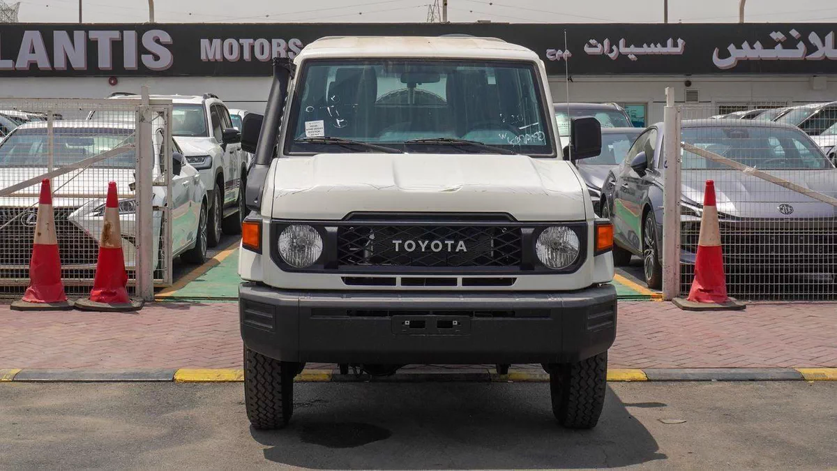 Toyota Land Cruiser Pick Up 4.2L Diesel-1-0