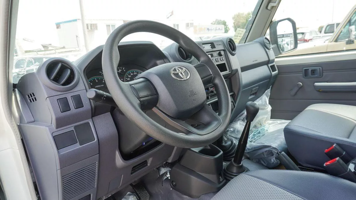 Toyota Land Cruiser Pick Up 4.2L Diesel-3-0