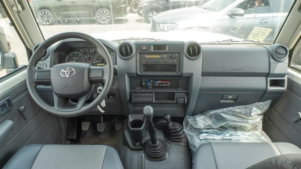 Toyota Land Cruiser Pick Up 4.2L Diesel-7-0