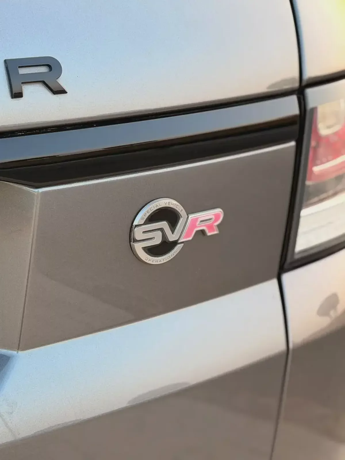 Range Rover Sport SVR 2016 | High Performance SUV-15-15