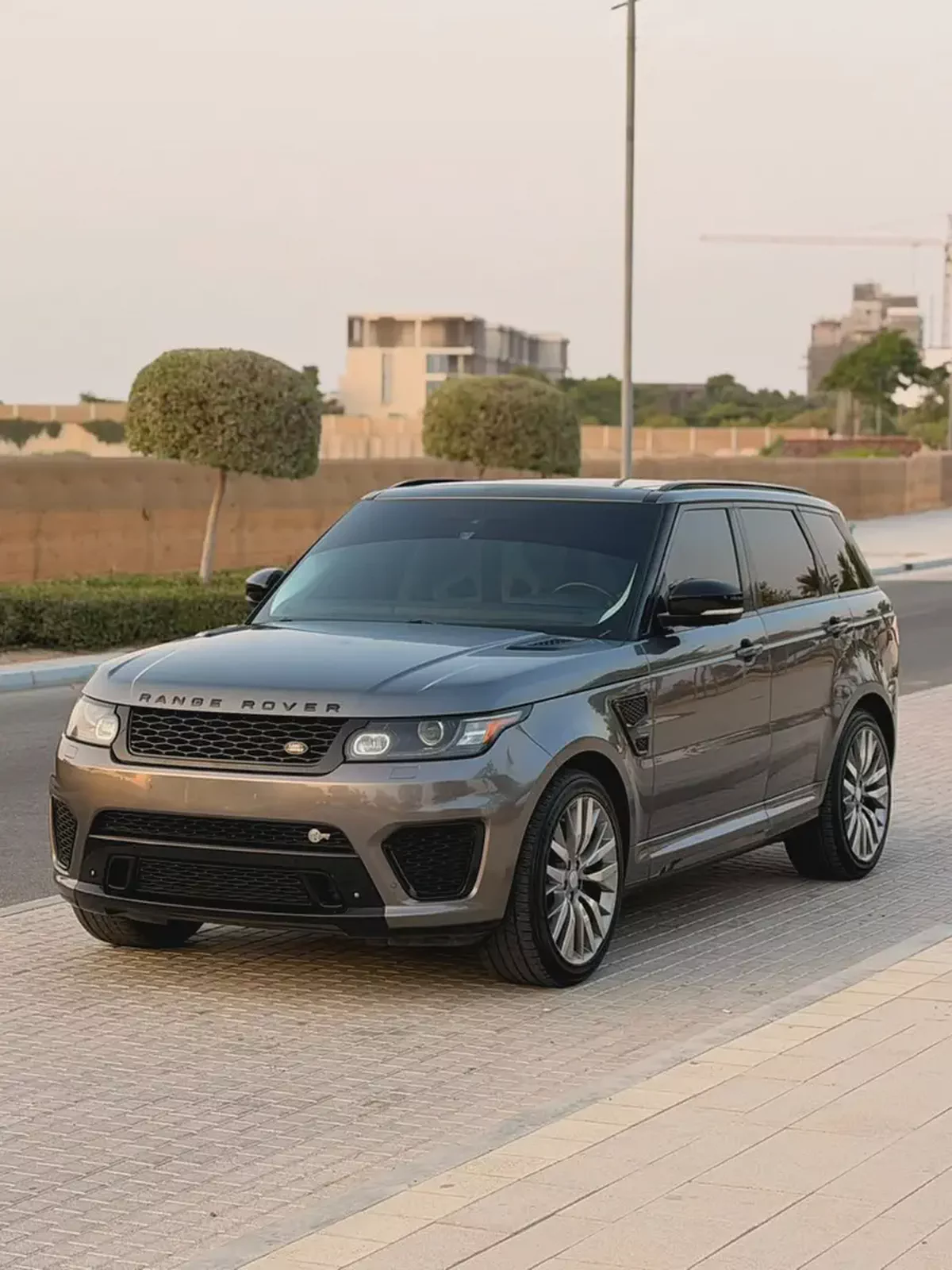 Range Rover Sport SVR 2016 | High Performance SUV