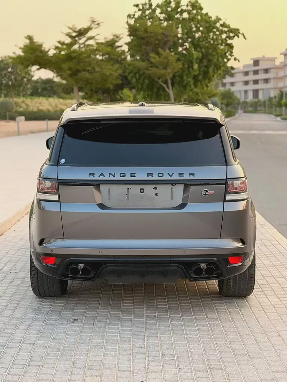 Range Rover Sport SVR 2016 | High Performance SUV-6-6