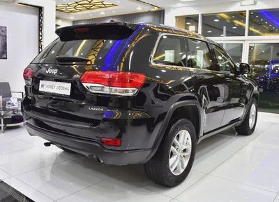 EXCELLENT DEAL for our Jeep Grand Cherokee Laredo 4x4 ( 2018 Model ) in Black Color GCC Specs-5