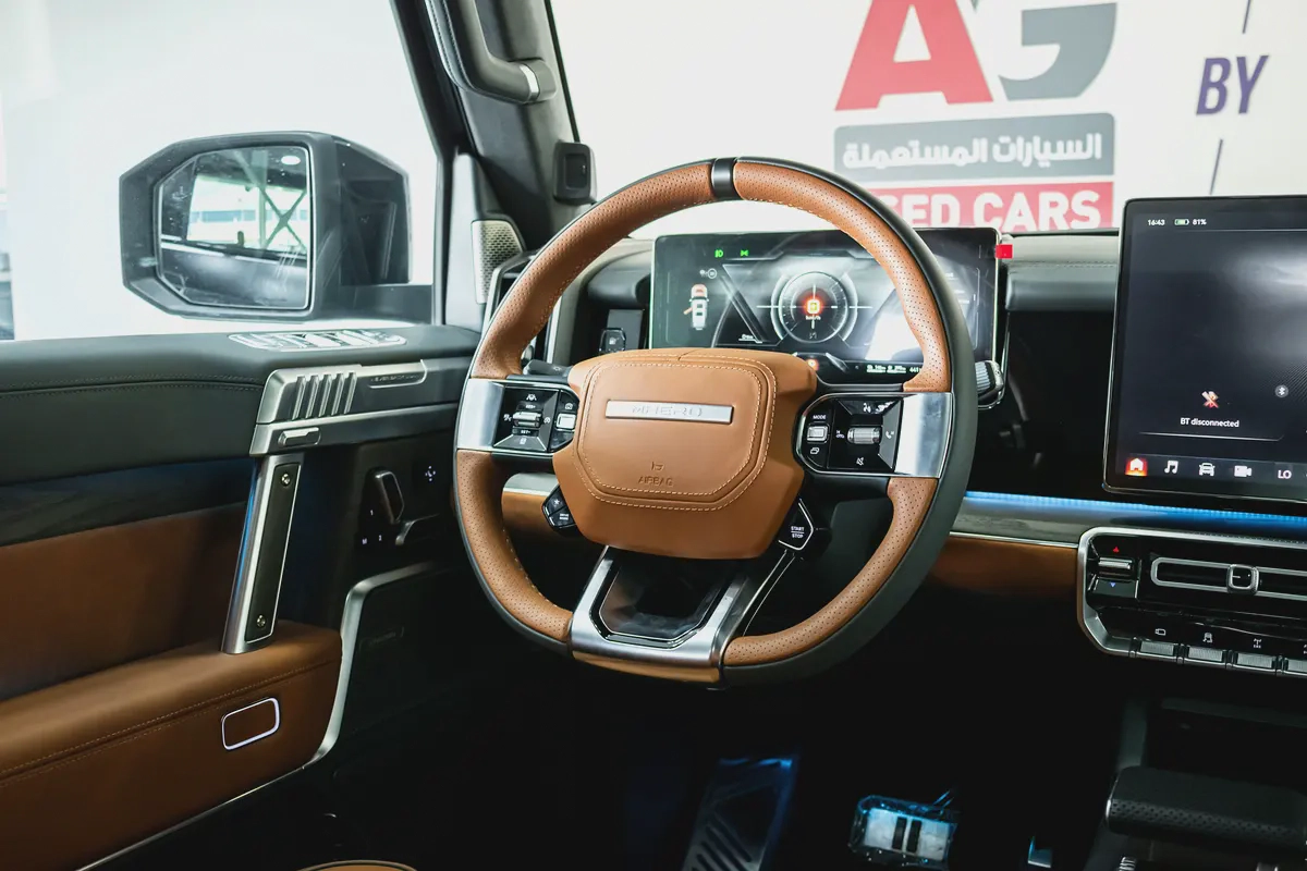 MHERO 10 YRS UNLIMITED KM WARRANTY | 20,000 KM SERVICE CONTRACT | 805 HP | GCC | ELECTRIC SIDE STEP