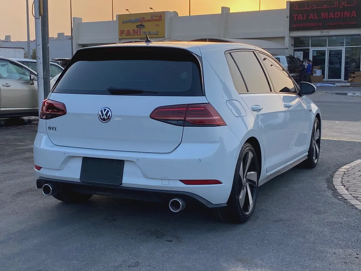 GOLF 2019 GTI  WHITE-9-9