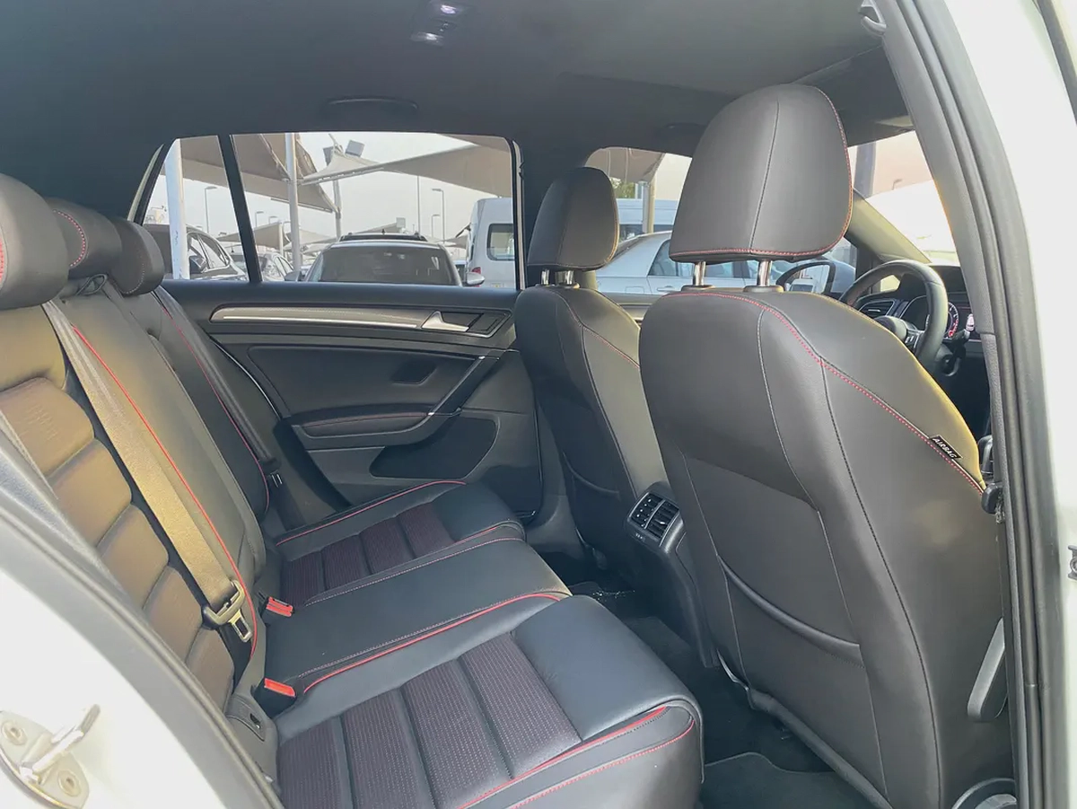 GOLF 2019 GTI  WHITE-15-15