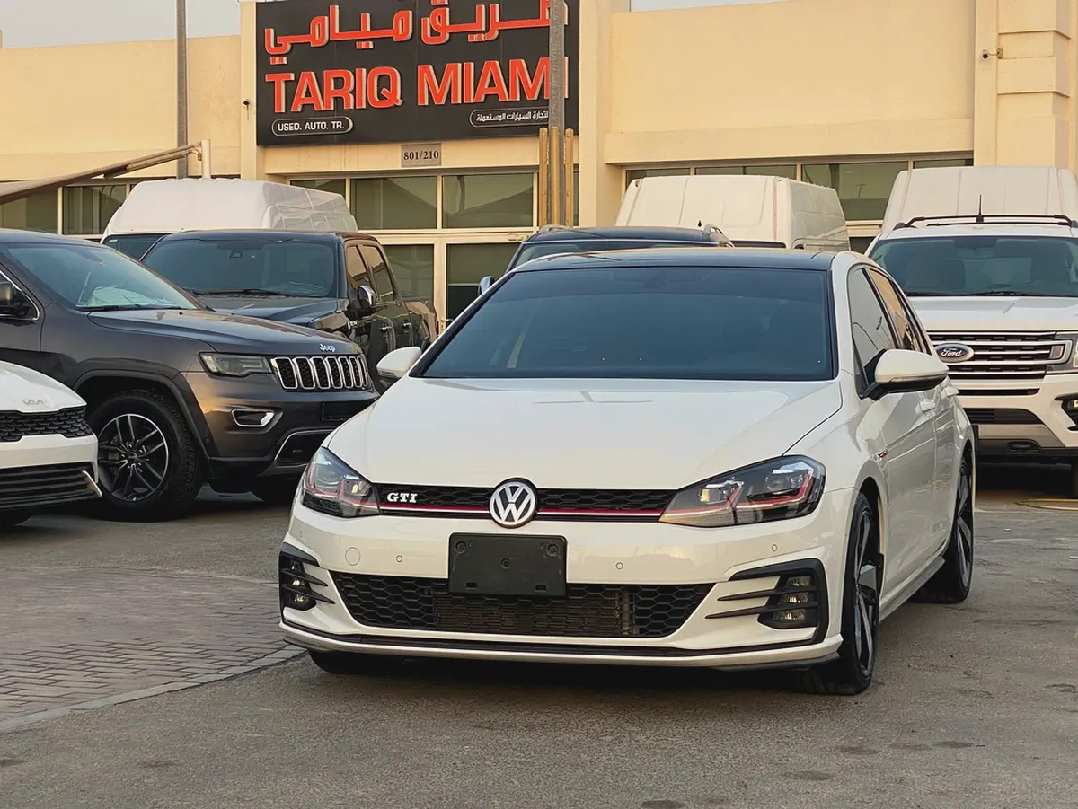 GOLF 2019 GTI  WHITE-1-1